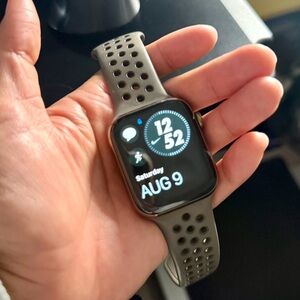 Apple Smartwatch Series 5 - stainless steel